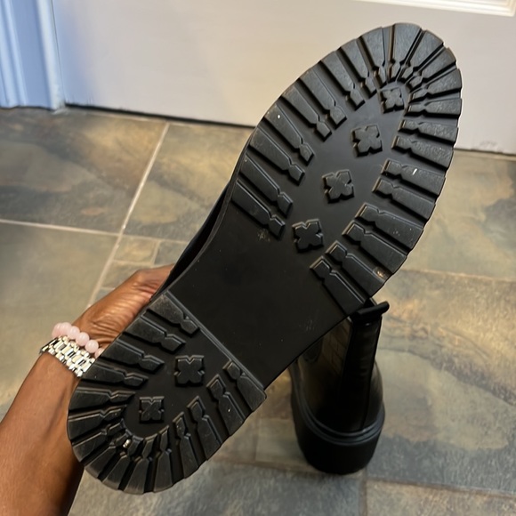 BP Cait Black Crocodile Embossed Platform Chelsea Boots Size 10 - Picture 10 of 13